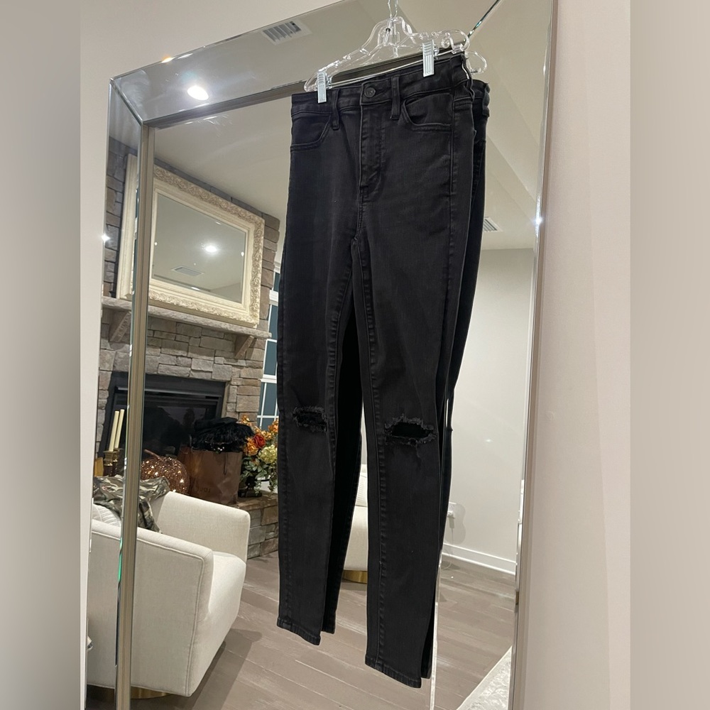 American Eagle Ripped Black Skinny Jeans